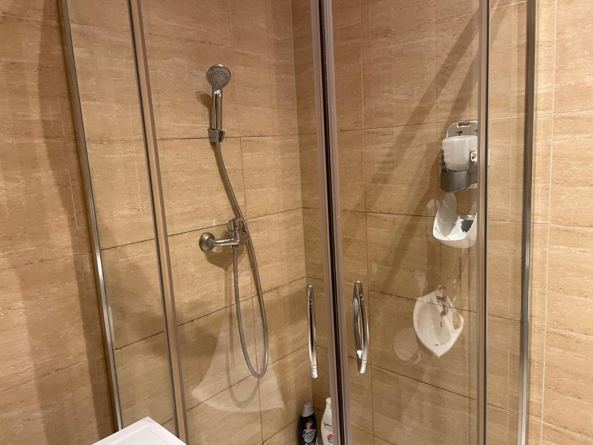 Lullaby Private Rooms Πόζναν Εξωτερικό φωτογραφία